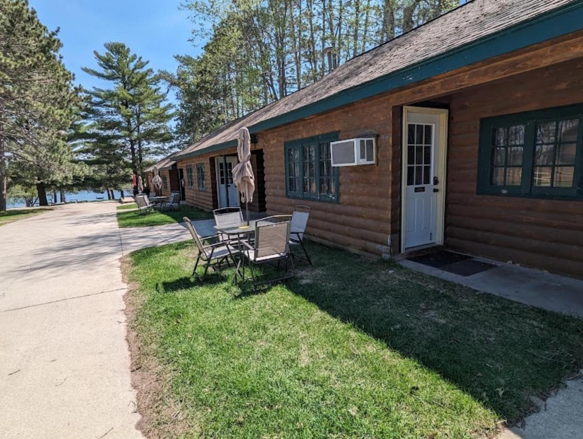 Riverside Point Resort Motel Park Rapids Exterior foto